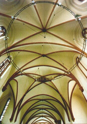 St.Josef: Blick in das Gewölbe der Alten Josefskirche