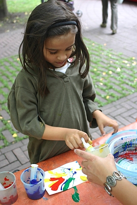 Basteln beim Kinderfest