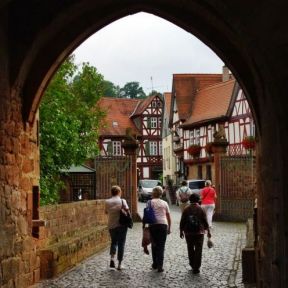 Kirche und Kunst in Bdingen